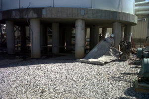 Commercial tank