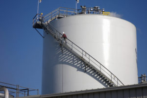 Commercial tank